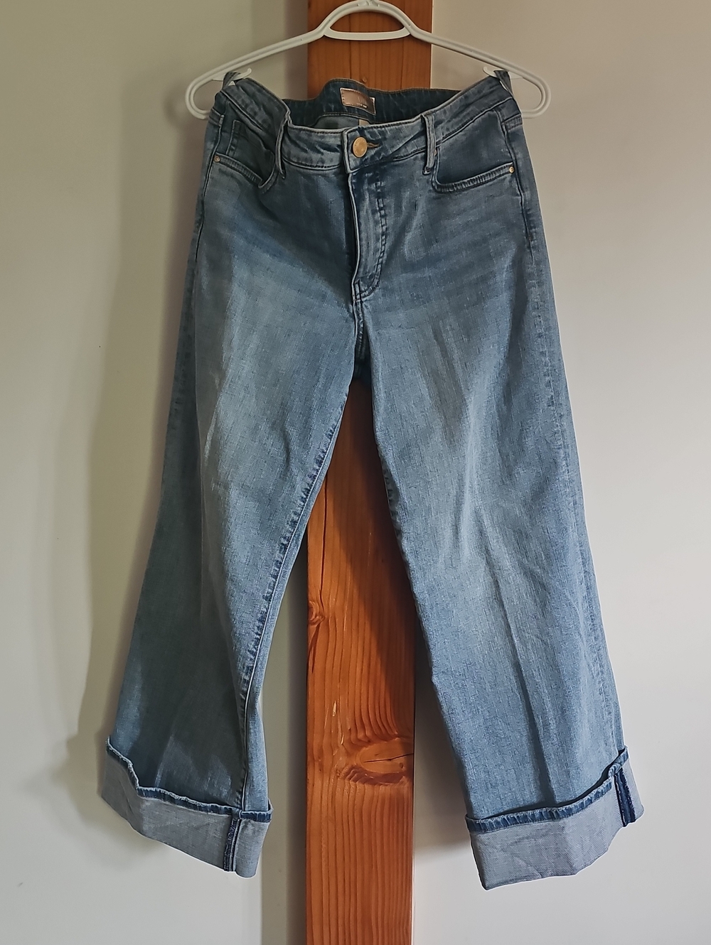 Kut from the Kloth Medium Blue Wide-Leg Jeans